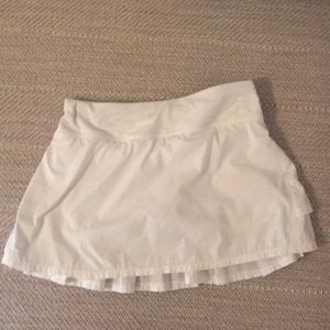 Ivivva (Kid’s Lululemon)White Tennis Skirt Size 14